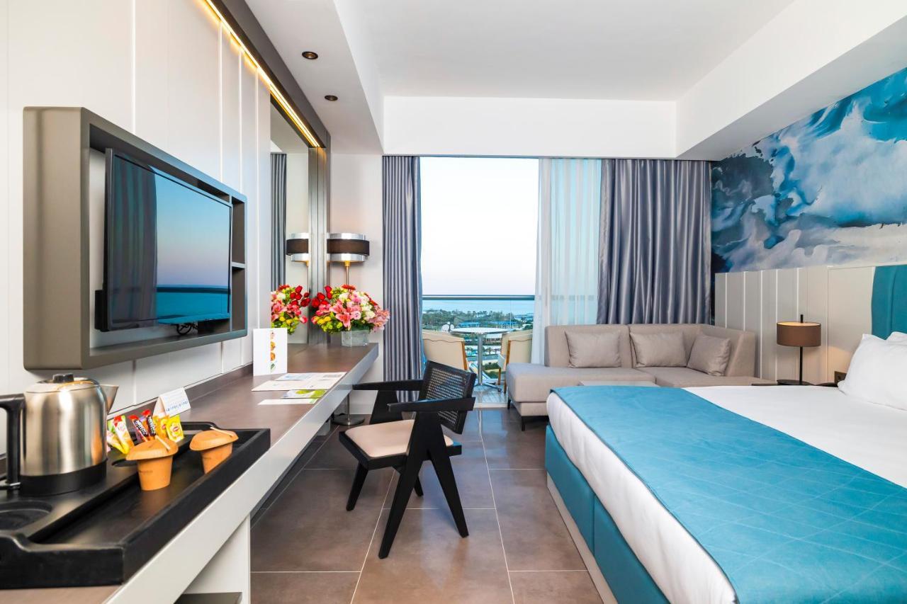 Crystal Centro Resort - Ultimate All Inclusive อันตัลยา ภายนอก รูปภาพ