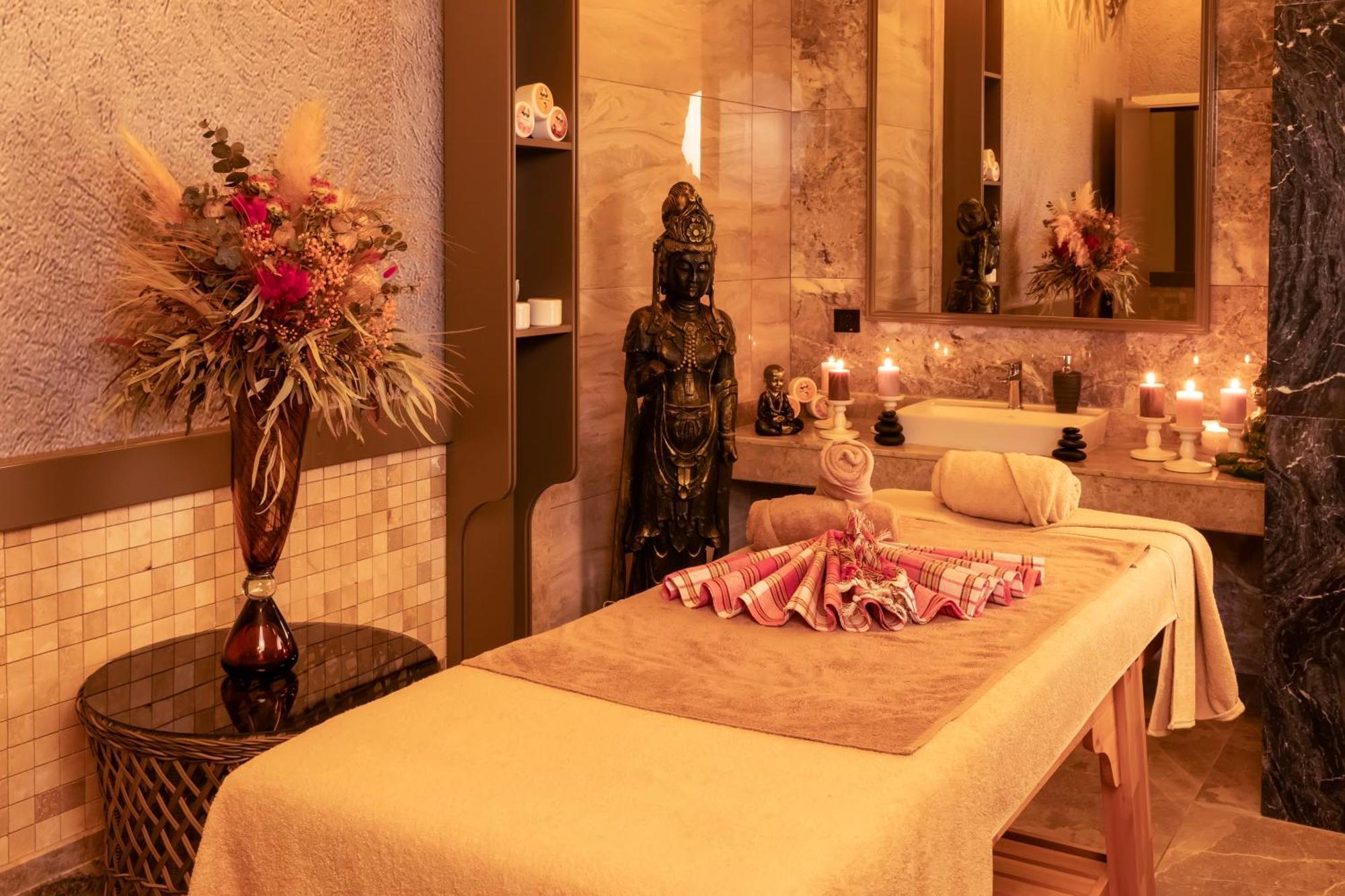 Crystal Centro Resort - Ultimate All Inclusive อันตัลยา ภายนอก รูปภาพ