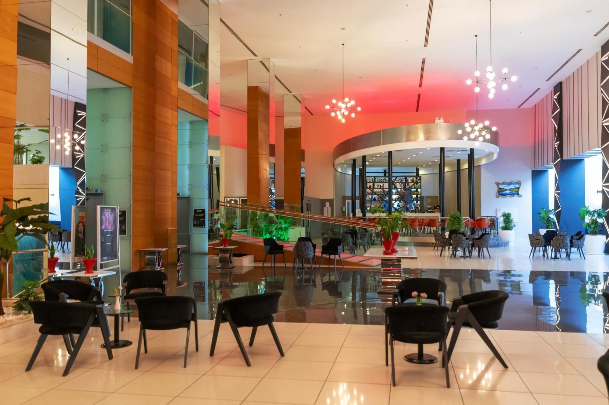 Crystal Centro Resort - Ultimate All Inclusive อันตัลยา ภายนอก รูปภาพ